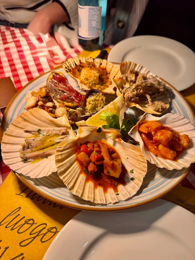 La Bruschetta — pizza restaurant (photo 15)