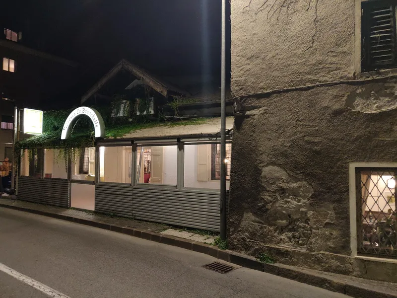 La Bruschetta — pizza restaurant (photo 16)
