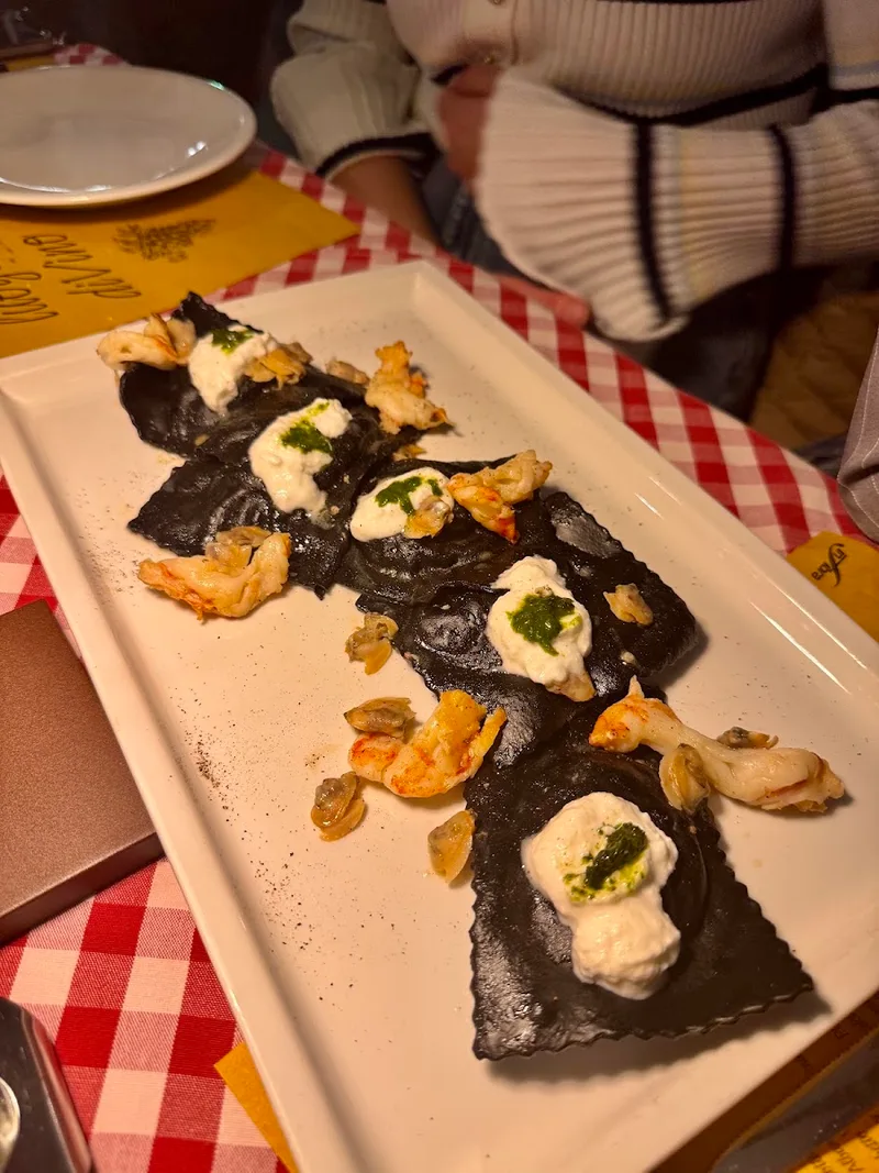 La Bruschetta — pizza restaurant (photo 18)