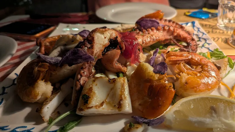 La Bruschetta — pizza restaurant (photo 3)